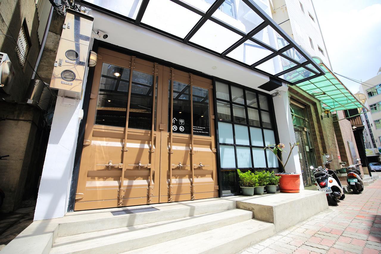 Ferienwohnung It'S 一起 旅店 Tainan Exterior foto